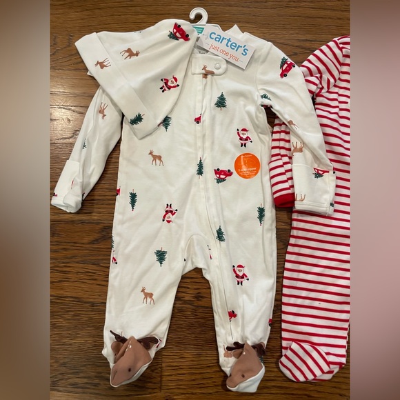 Lot Of 2 Baby  Christmas Outfits Carters Baby Size 3 Months Santa - Picture 3 of 7